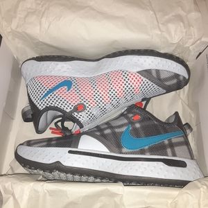 Nike PG 4